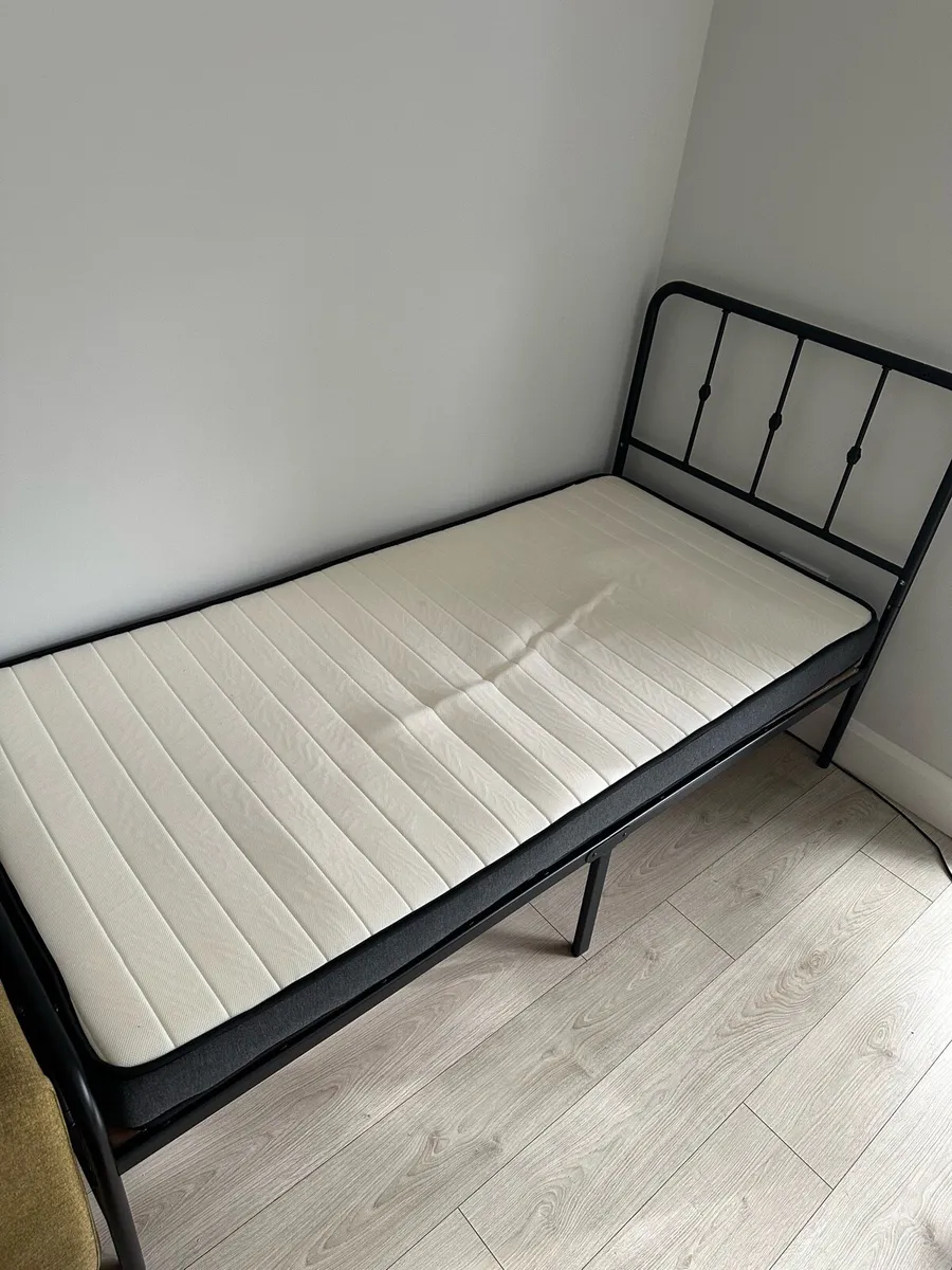 Single bed with mattress - Image 2