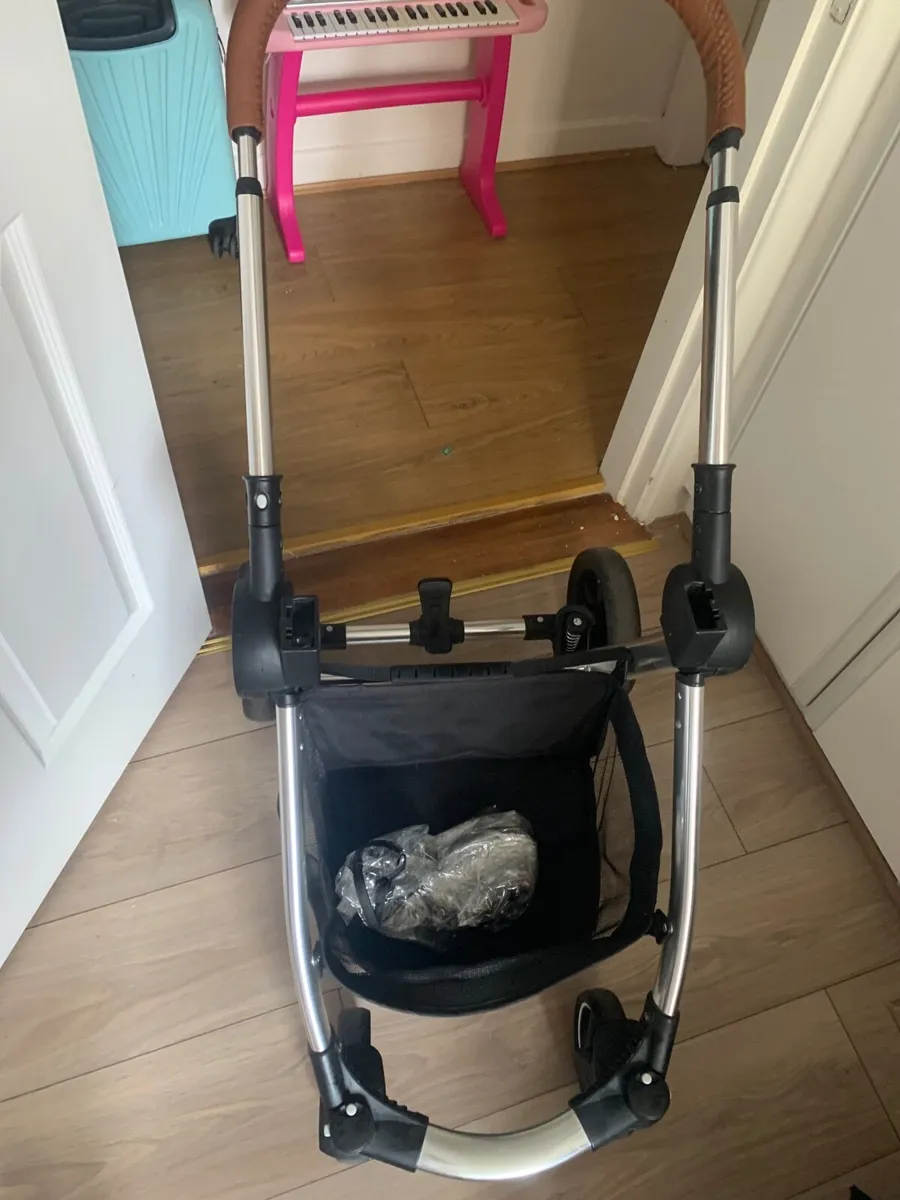 Baby pram - Image 3