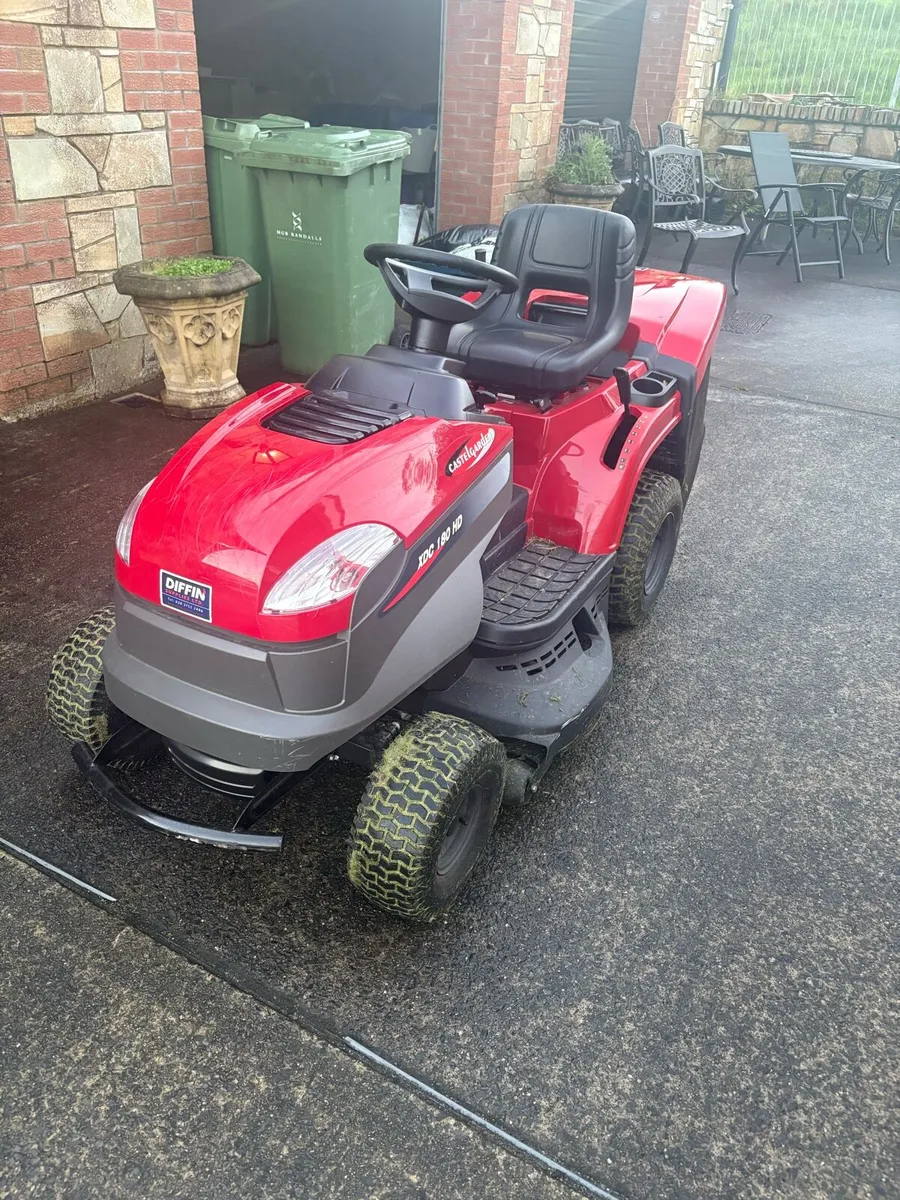 Castelgarden xdc180 ride on lawnmower - Image 1