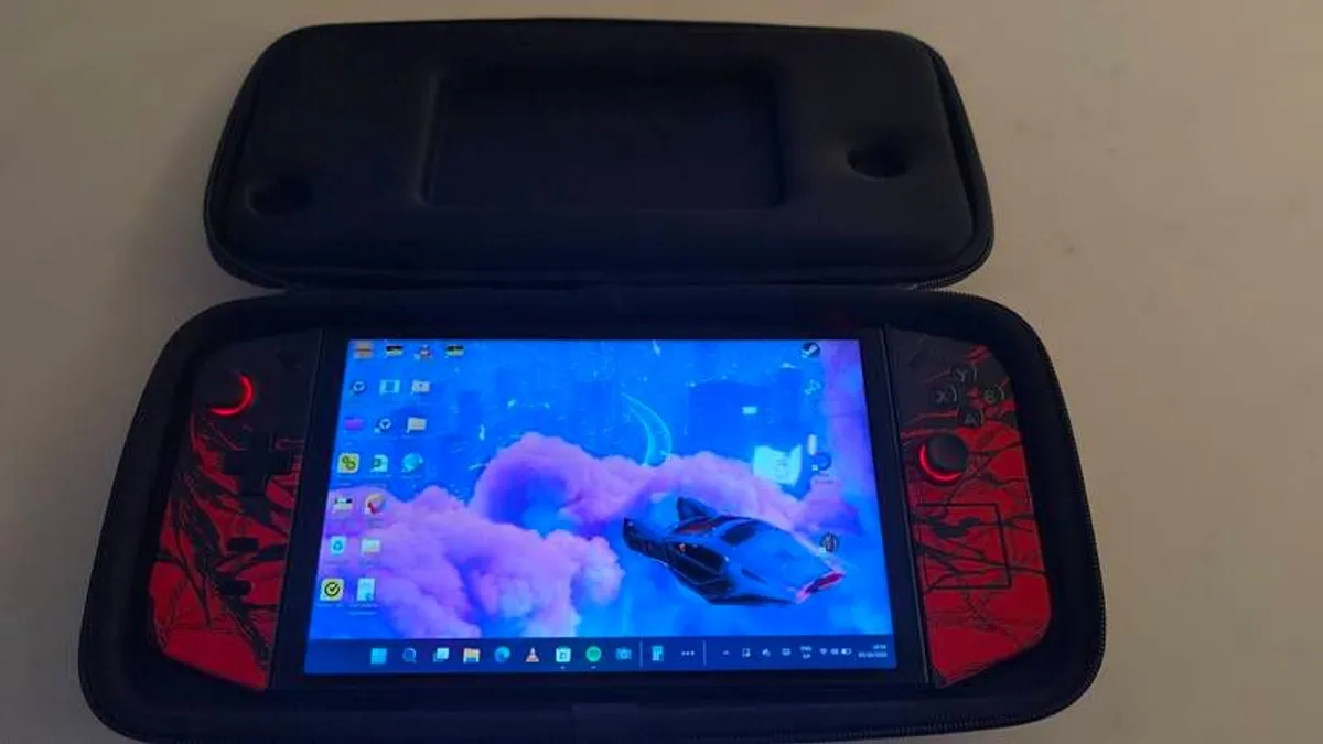 Lenovo Legion Go Z1 Extreme 512GB Handheld - Image 1
