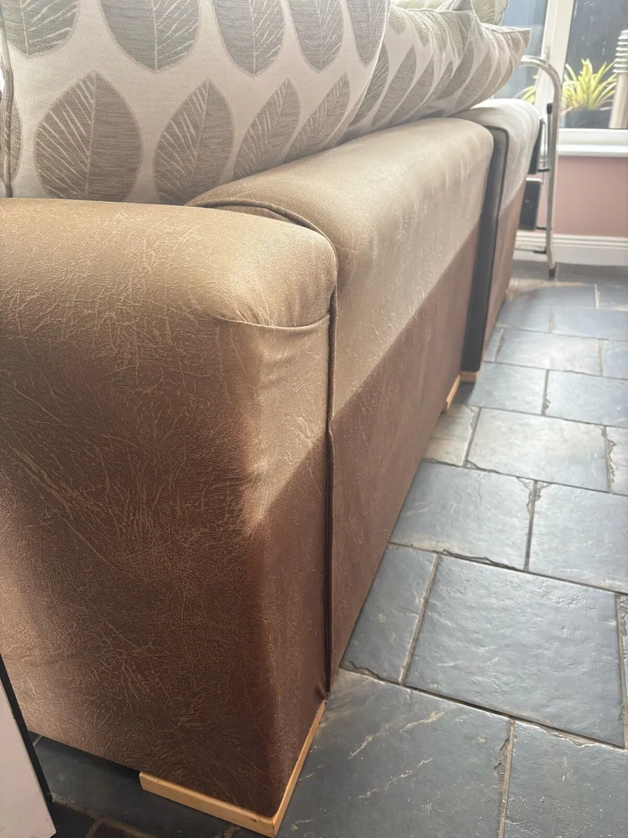 Corner couch - Image 4
