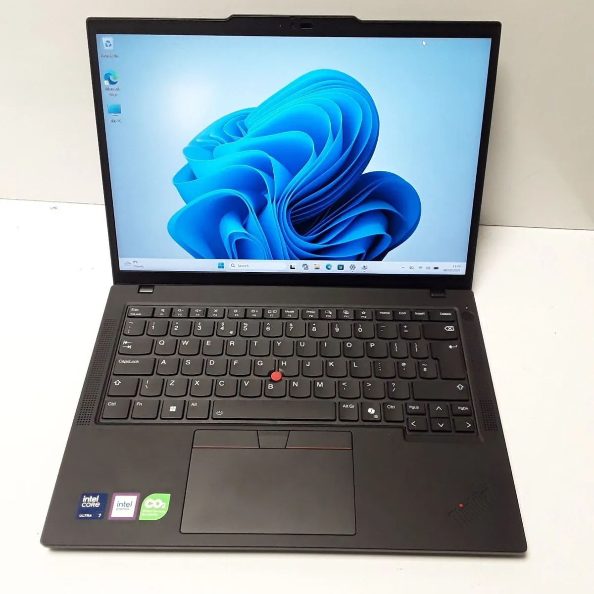 Lenovo ThinkPad T14 Gen 5 Intel | Core Ultra 7 155 - Image 1
