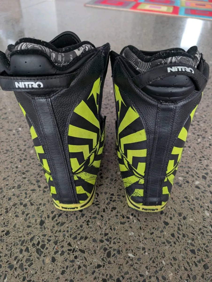 Nitro snowboard boots - Image 3