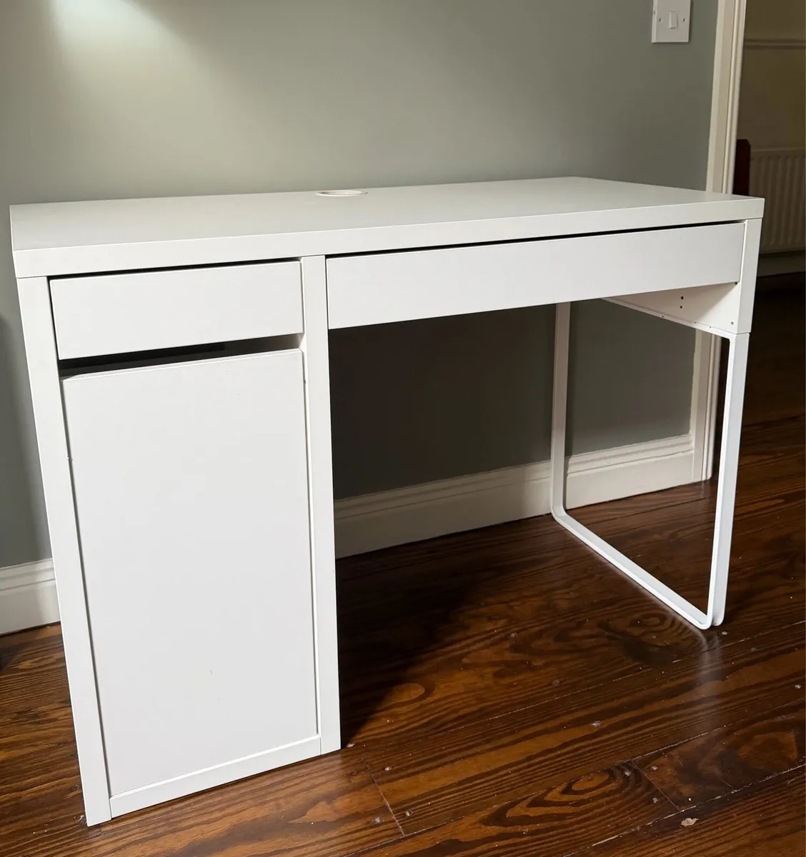 Office Desk - Image 1