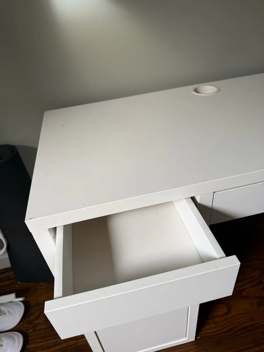 Office Desk - Image 3