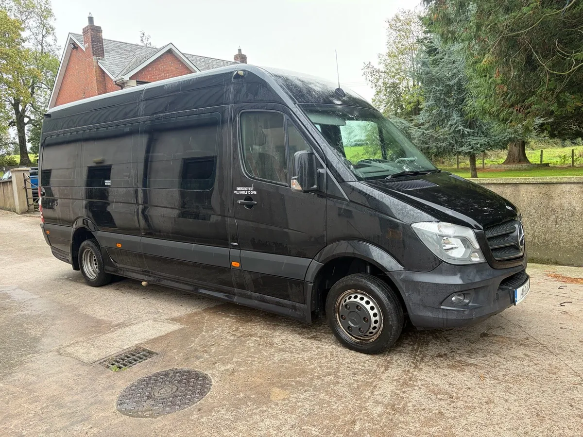 Sprinter executive bus - Image 3