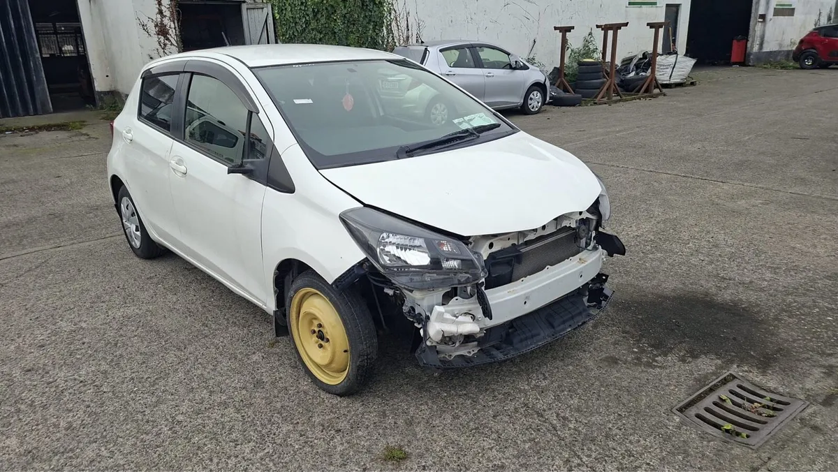 15 Vitz - Image 2