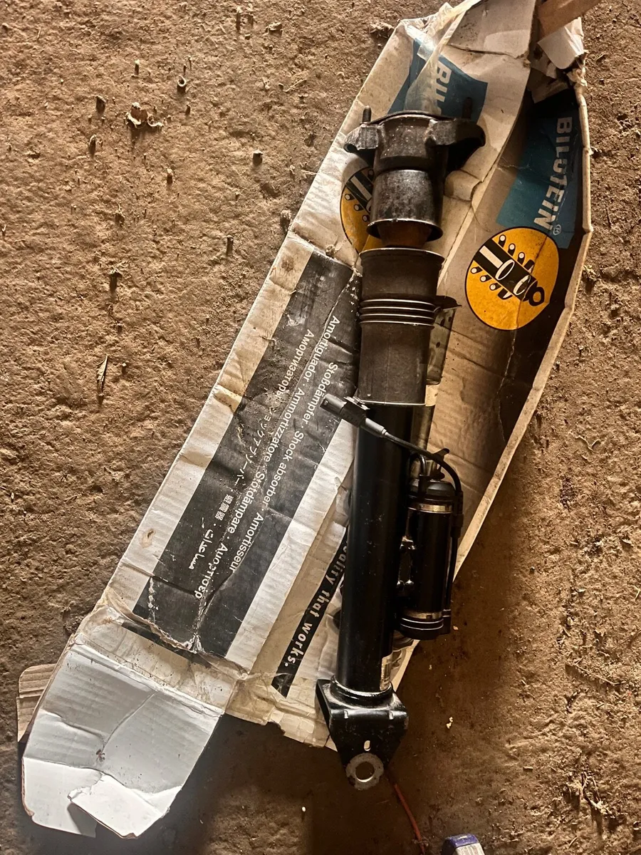 Shock absorbers, Mercedes ML jeeps - Image 1