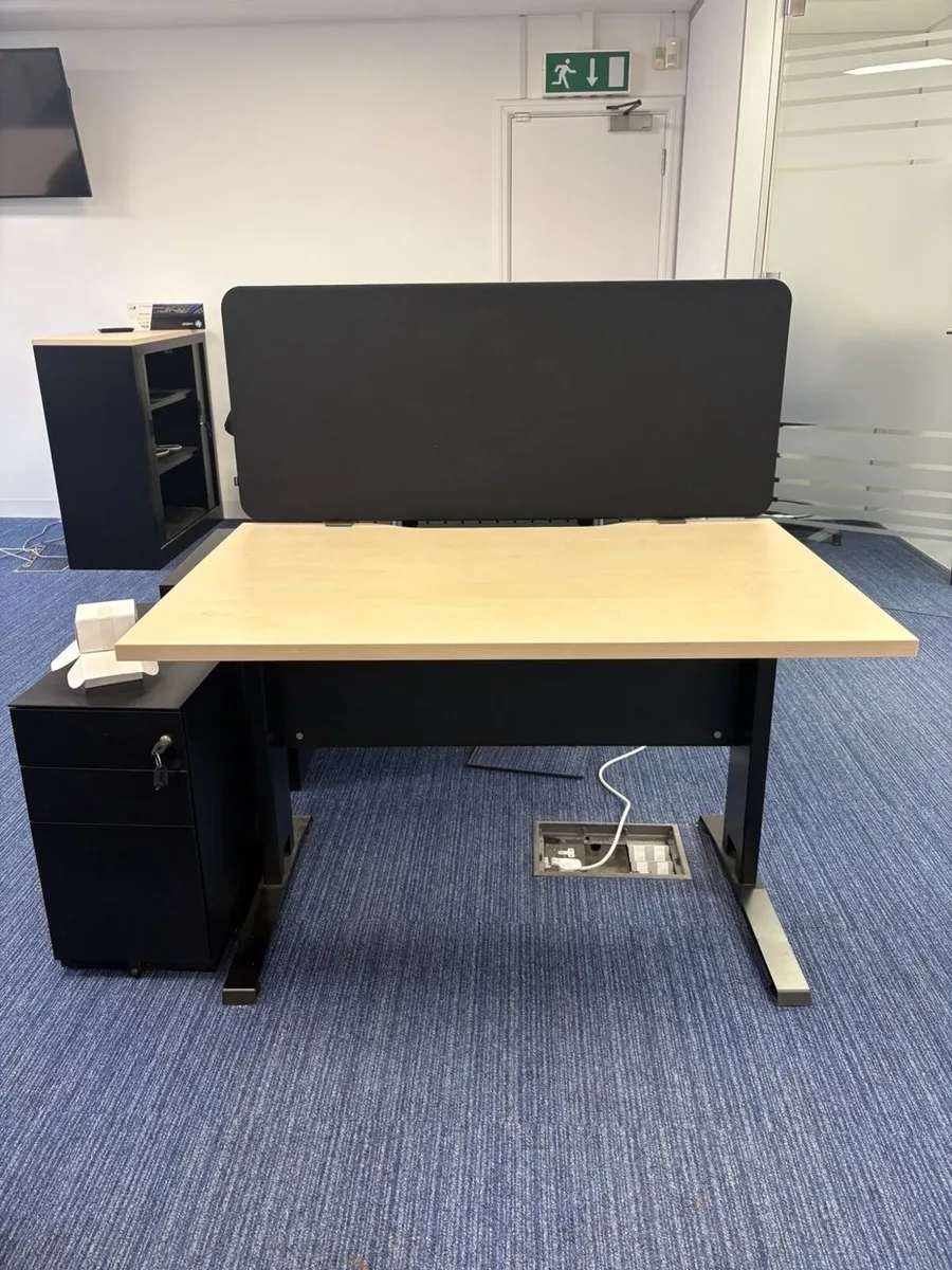 Office equipment - Image 3