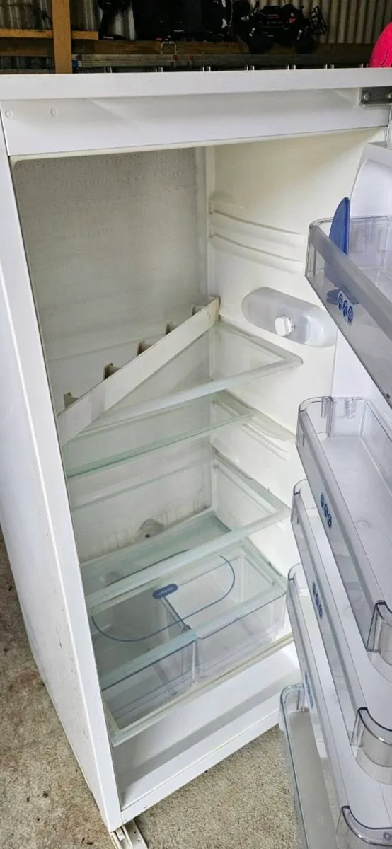 Integrated Larder Fridge - Image 2