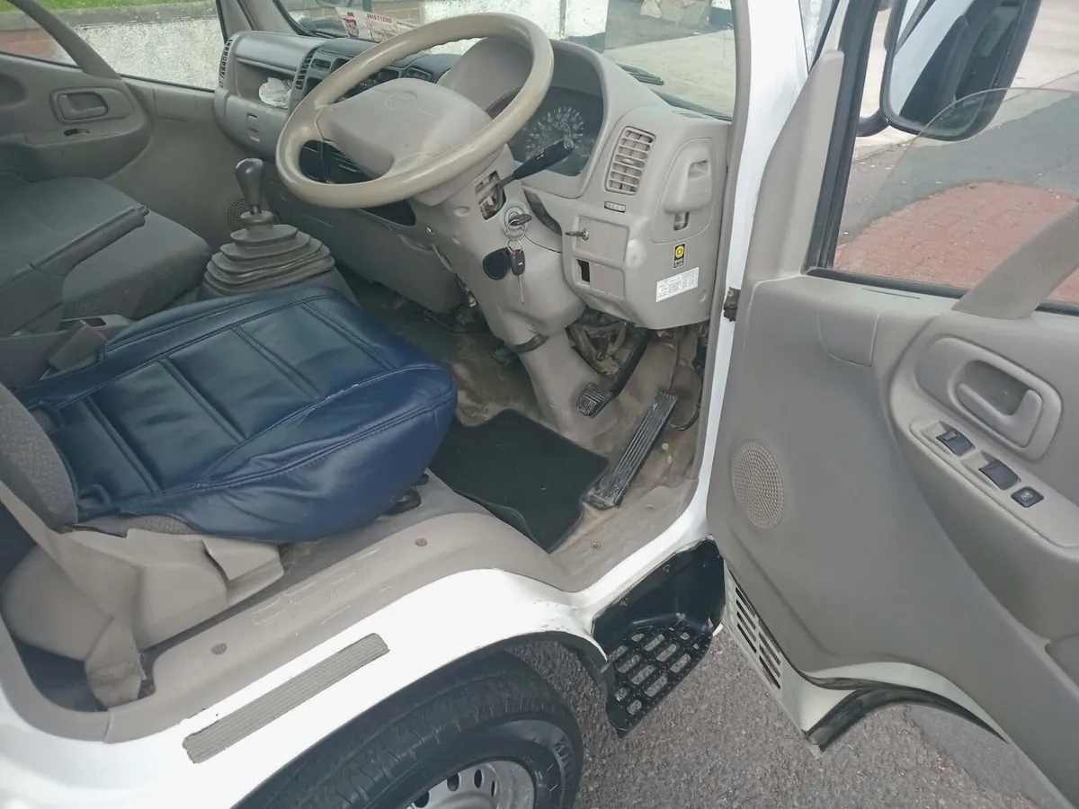 Toyota Dyna - Image 4