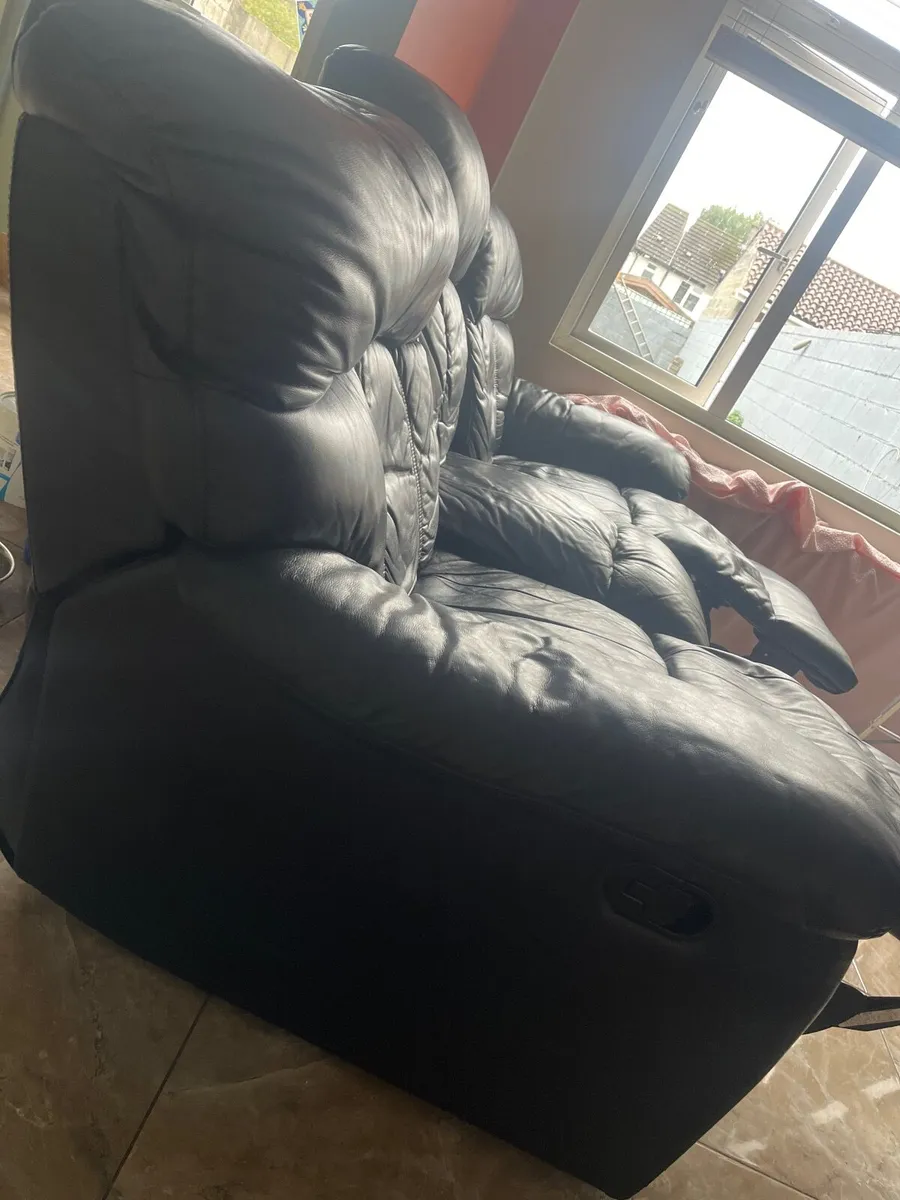Recliner Sofa - Image 4