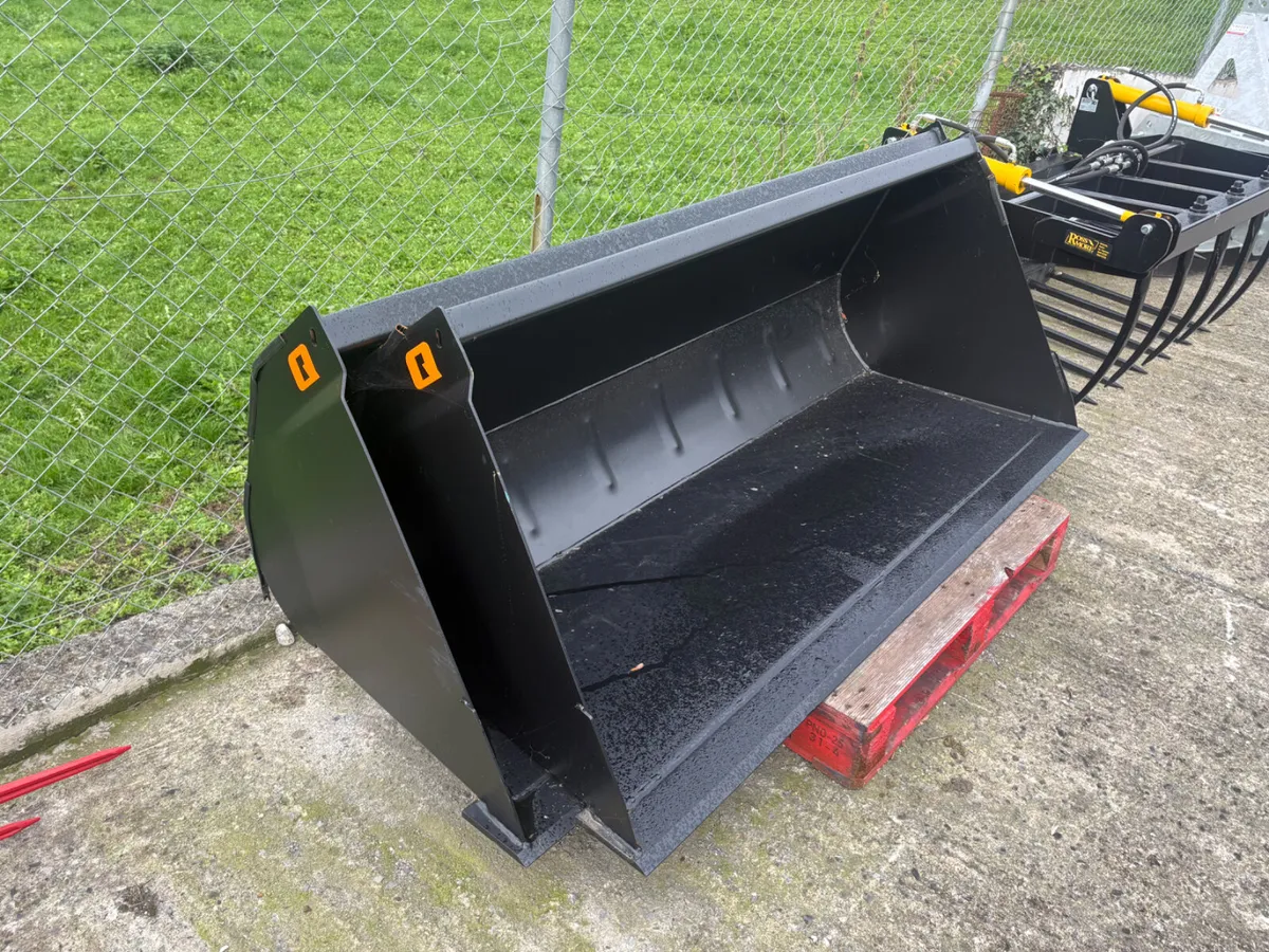 QUICKE LOADER BUCKETS - Image 1