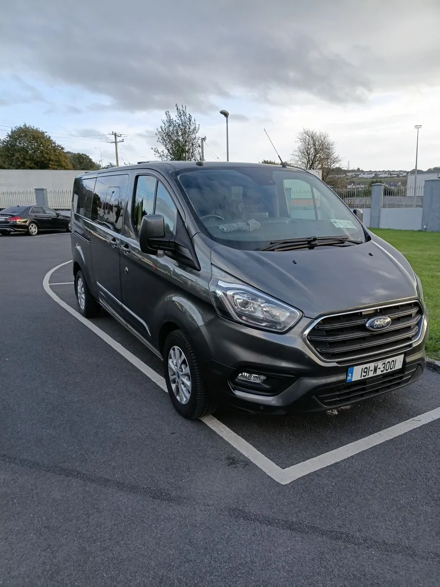 191 Ford Transit Custom 6 seater crew cab van - Image 1