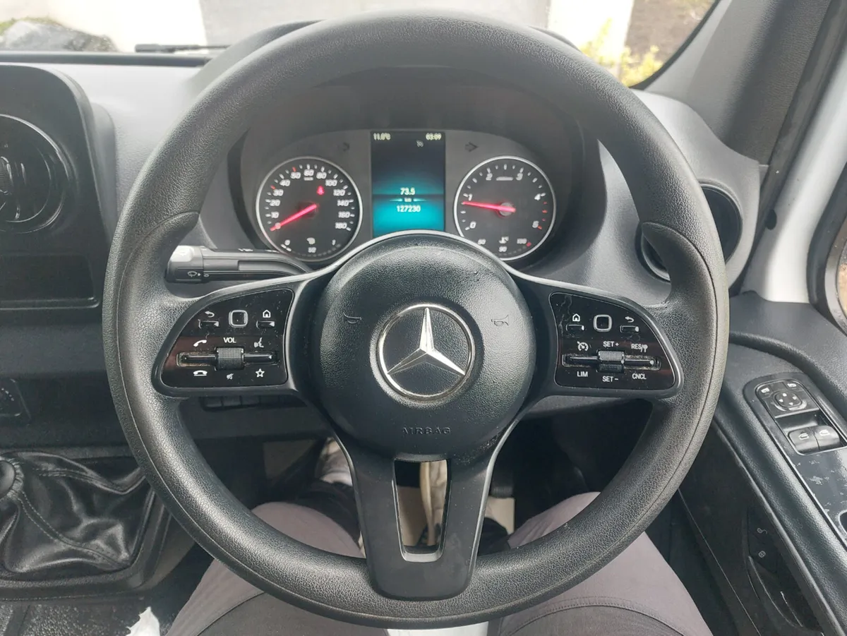 MERCEDES-BENZ SPRINTER 232' RWD - MWB - Image 4