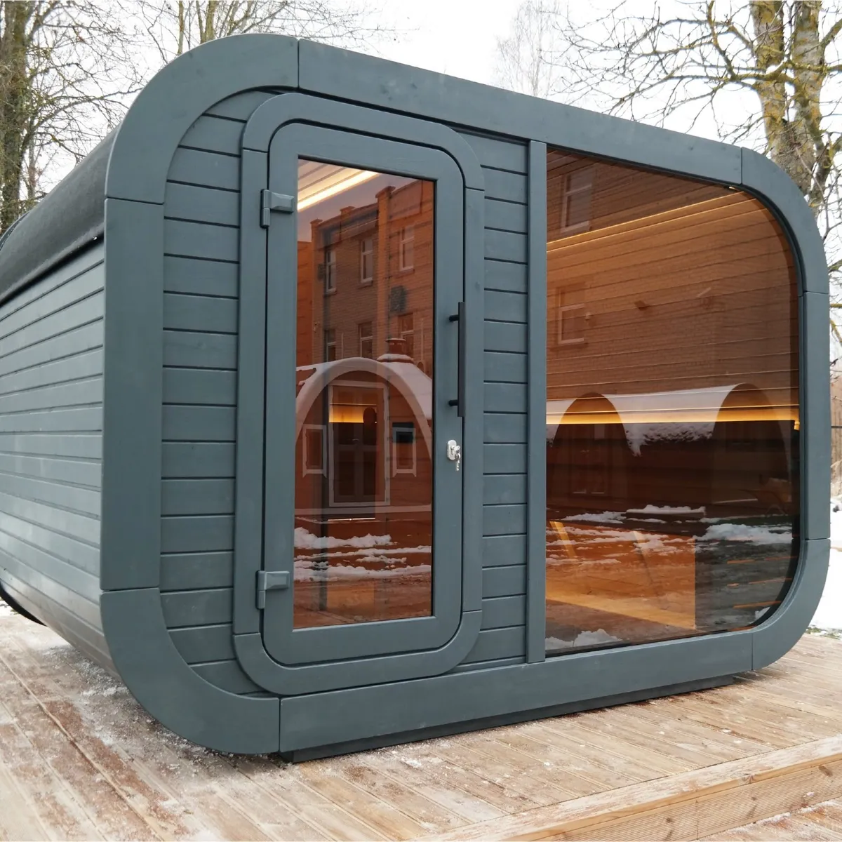 Luxury 6 Person Outdoor Sauna with Changing Room - Image 4
