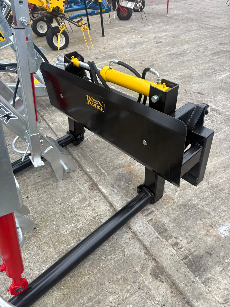ROSSMORE BALE HANDLER