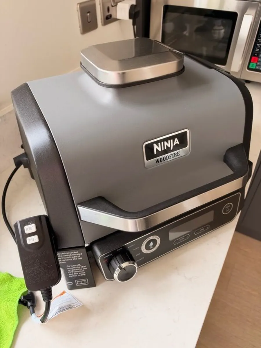 Ninja Woodfire Electric BBQ Grill, Smoker & Air Fryer - Image 2