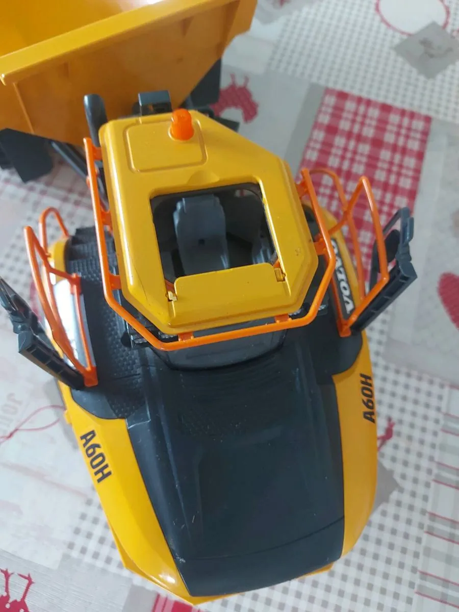 Volvo A60H kids toy - Image 2