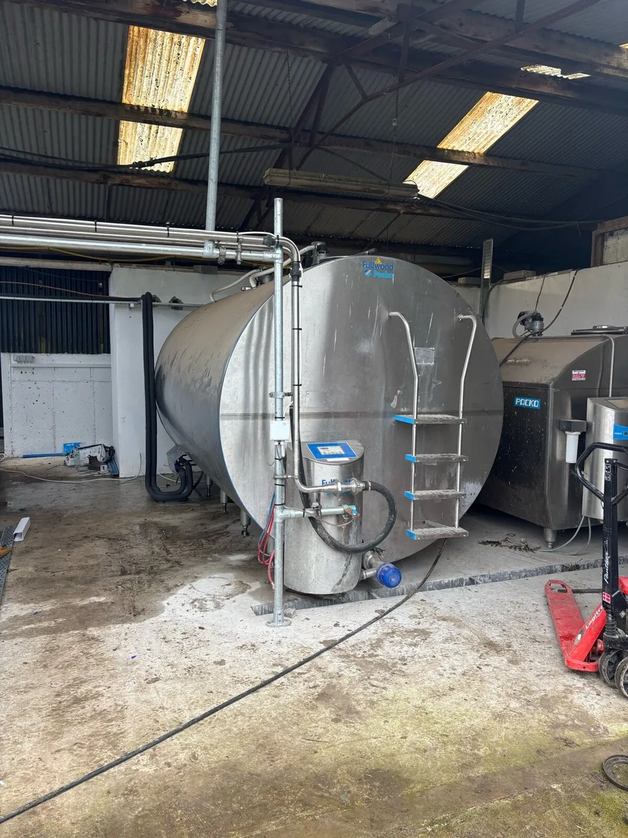 10000 litre packo milk tank with 2 new compressors - Image 1