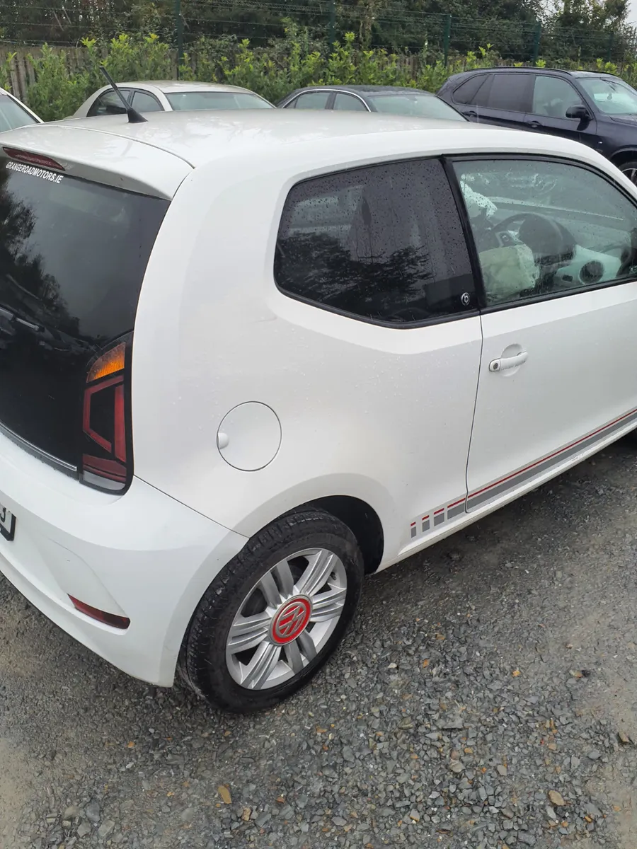 Volkswagen up! 2017 Automatic - Image 4