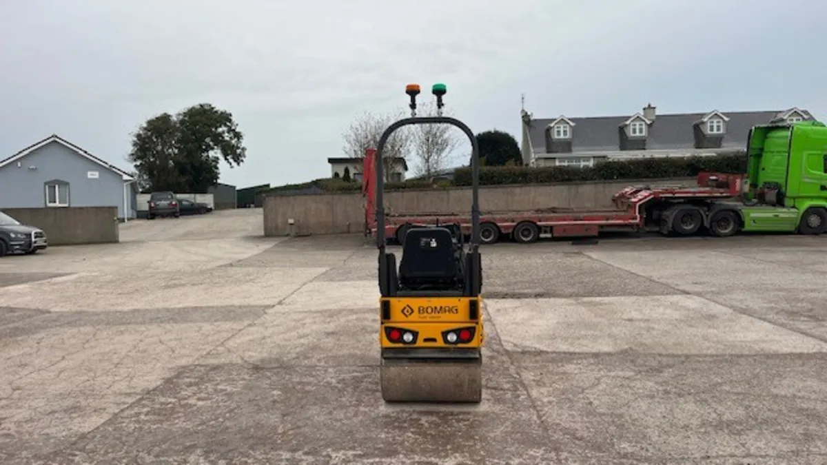 2013 Bomag BW 80AD-5 - Image 2