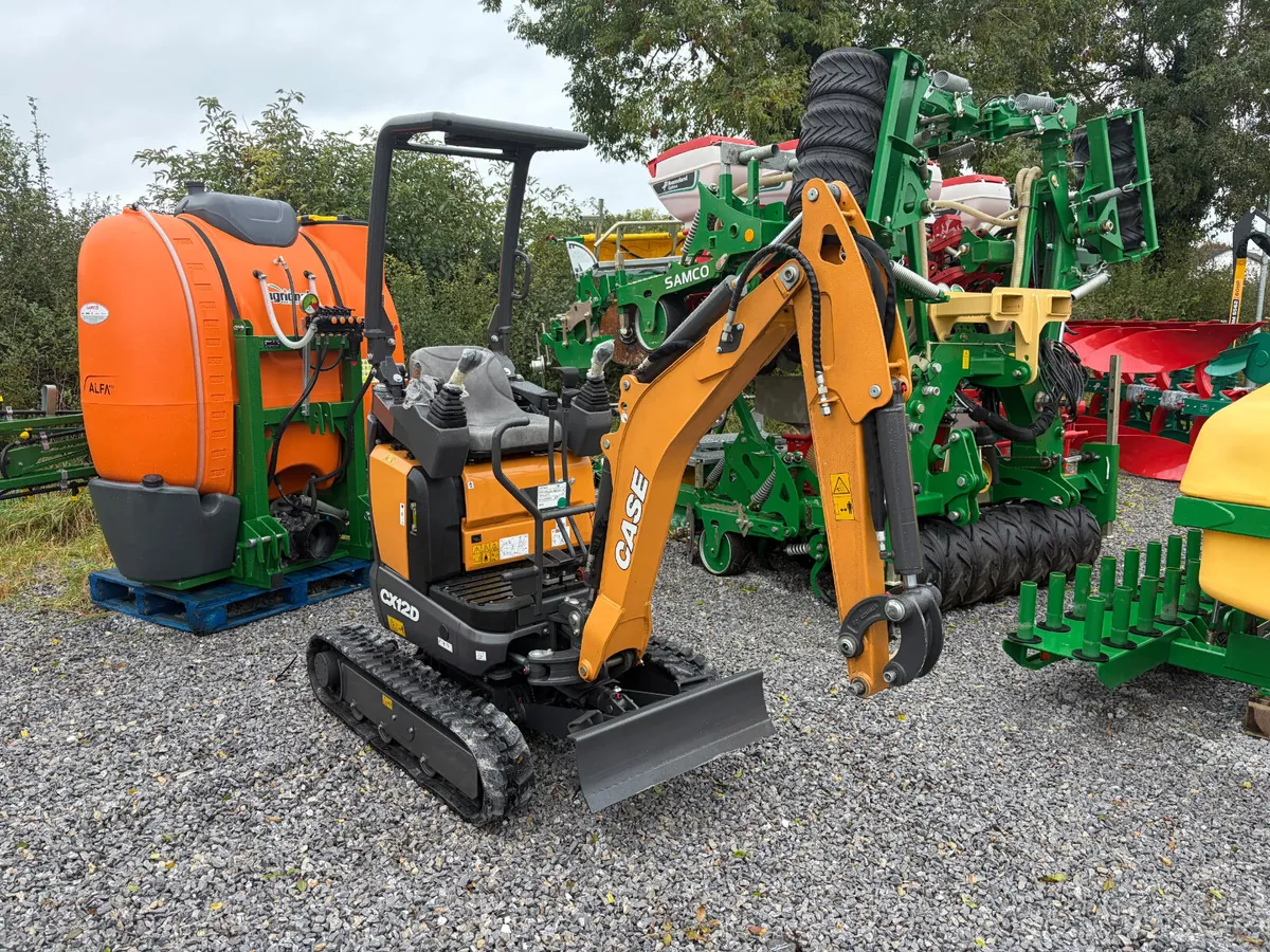 CASE CX12D Mini Digger - Image 1