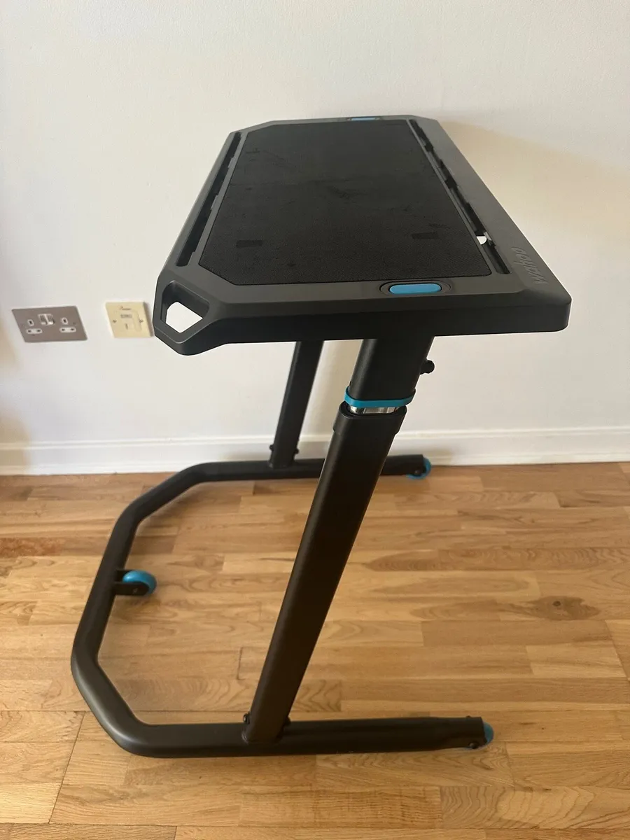 Wahoo Kickr Indoor Cycling Desk - Image 3