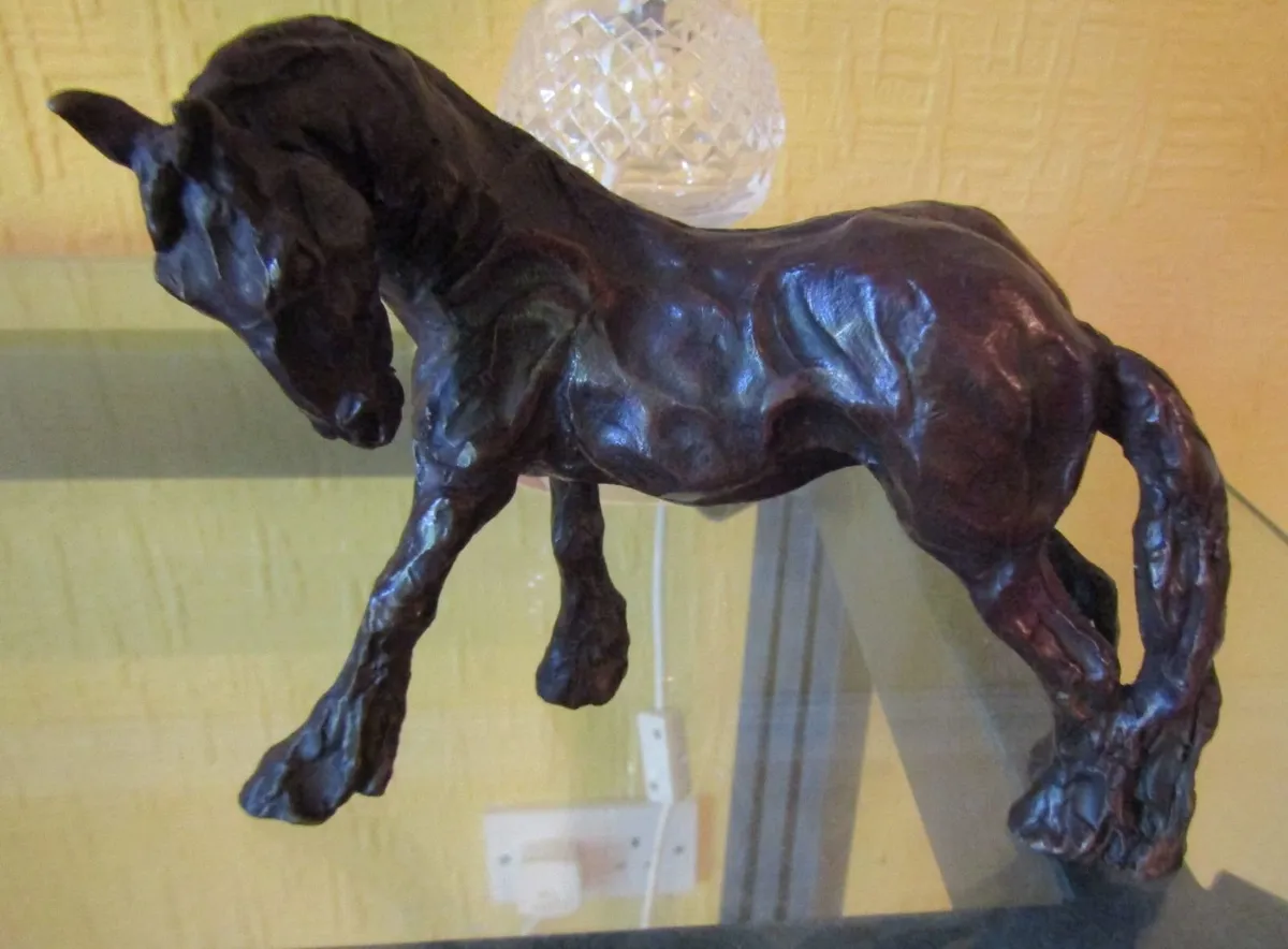 Two-Day Clearance Auction; Collectables, Antiques. - Image 1