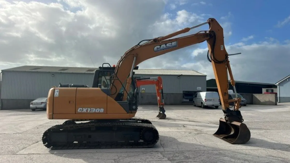 2012 Case CX 130B - Image 3