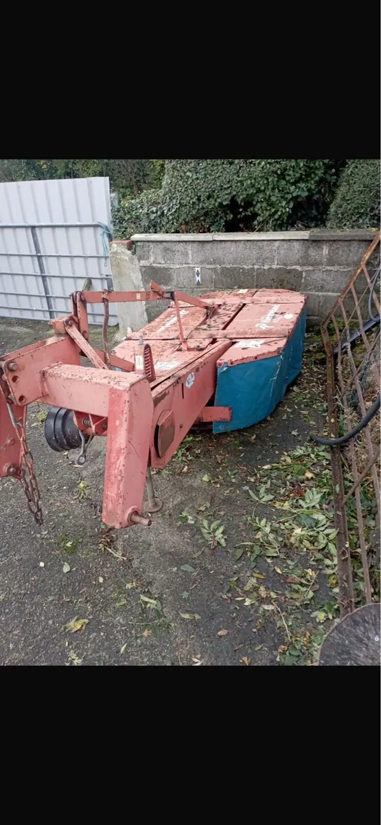 Kverneland td165 drum mower & weed licker - Image 1