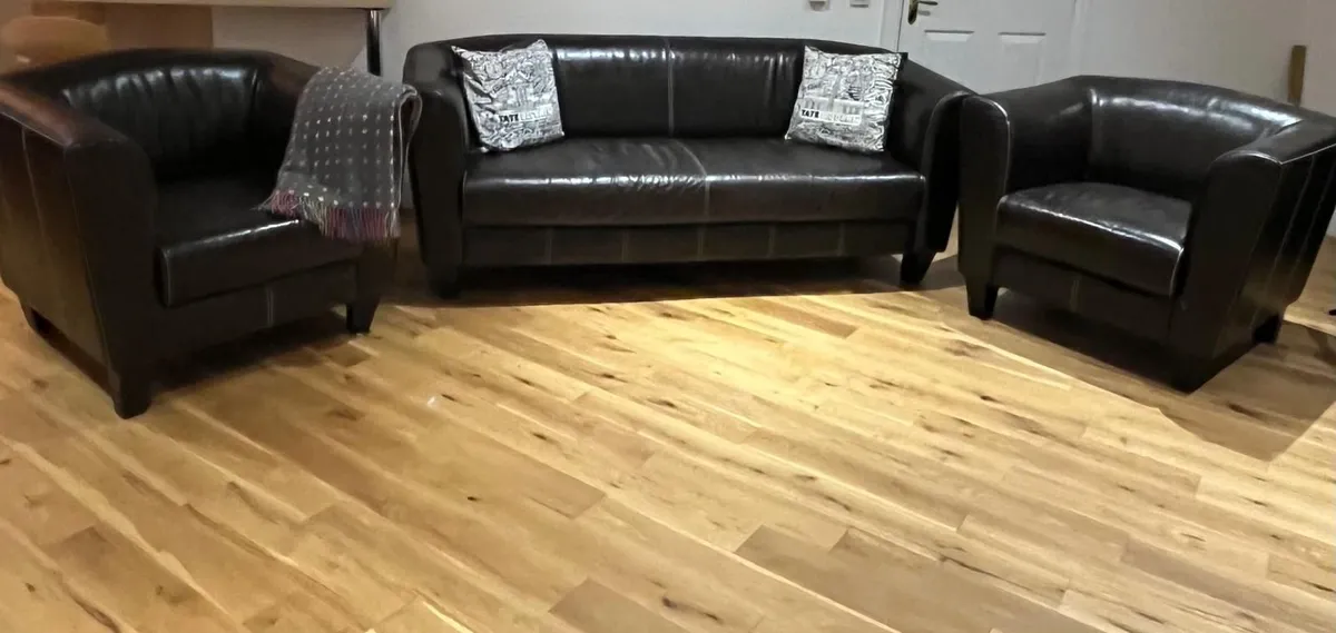 3 piece suite - Image 1