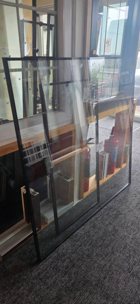 2 x glass unit - Image 2