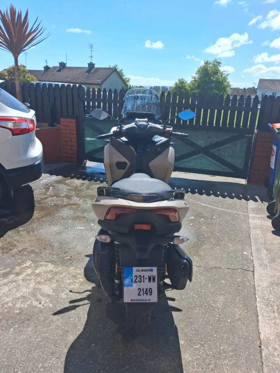Yamaha tricity 300cc - Image 4