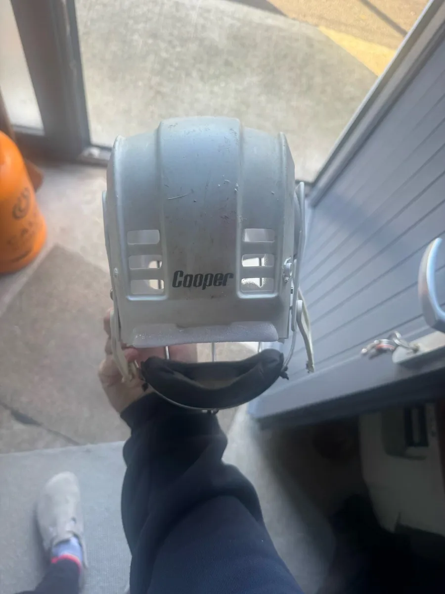 Cooper Helmet - Image 4