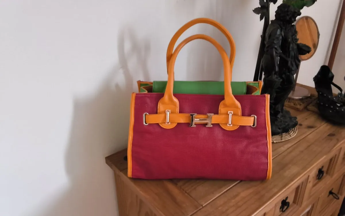Lovely colourful handbagGood condition - Image 2