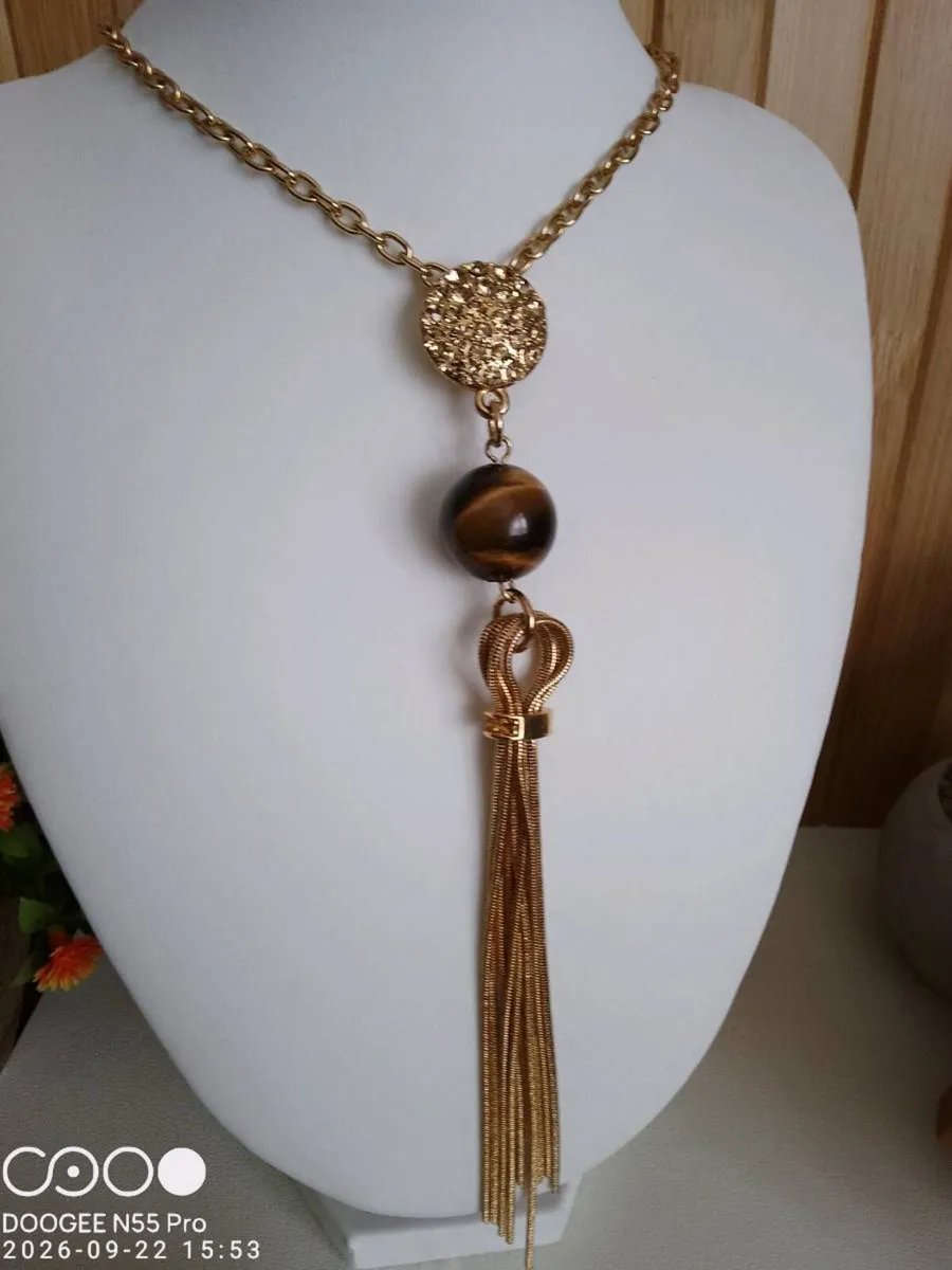 Women's Vintage Style Necklace - Image 4