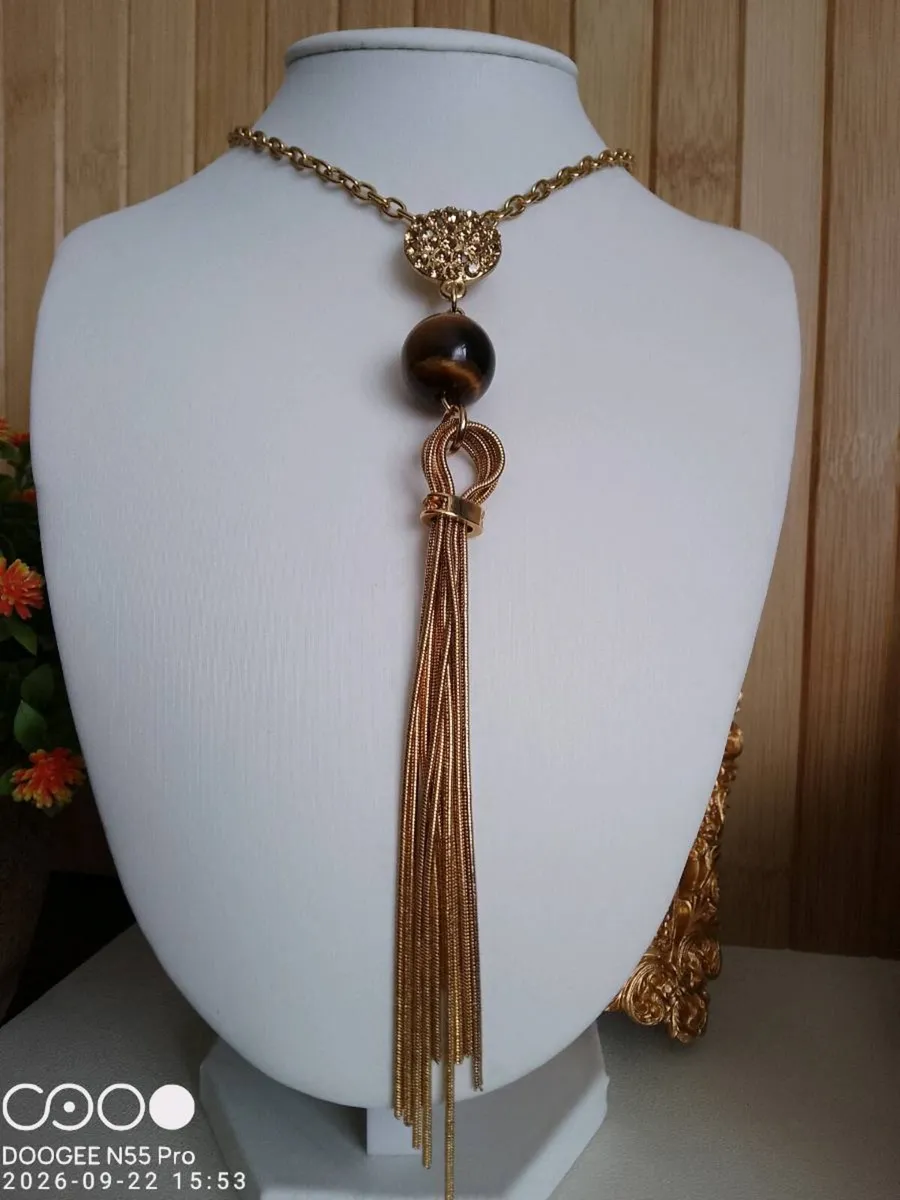 Women's Vintage Style Necklace - Image 2