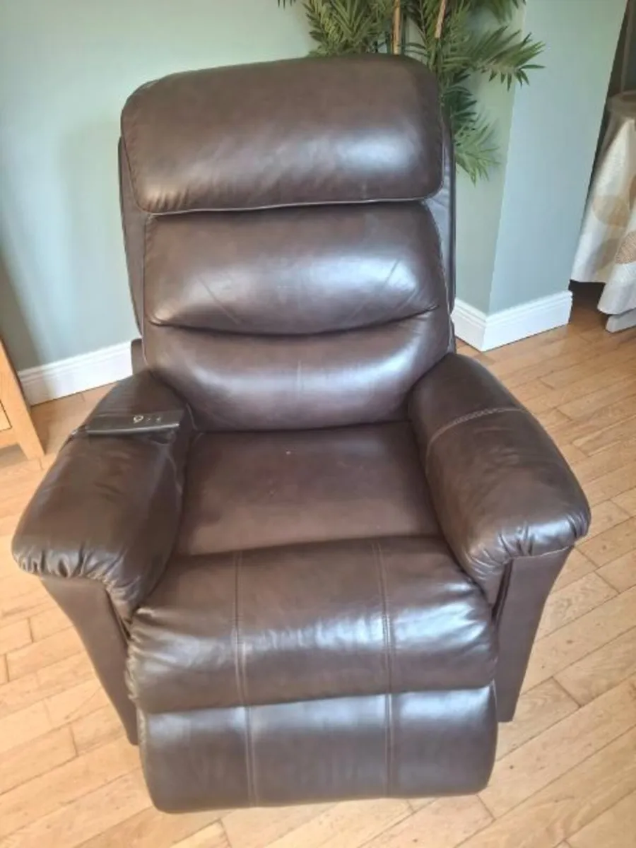 Motor Rise & Recliner Chair,  brown Leather - Image 3