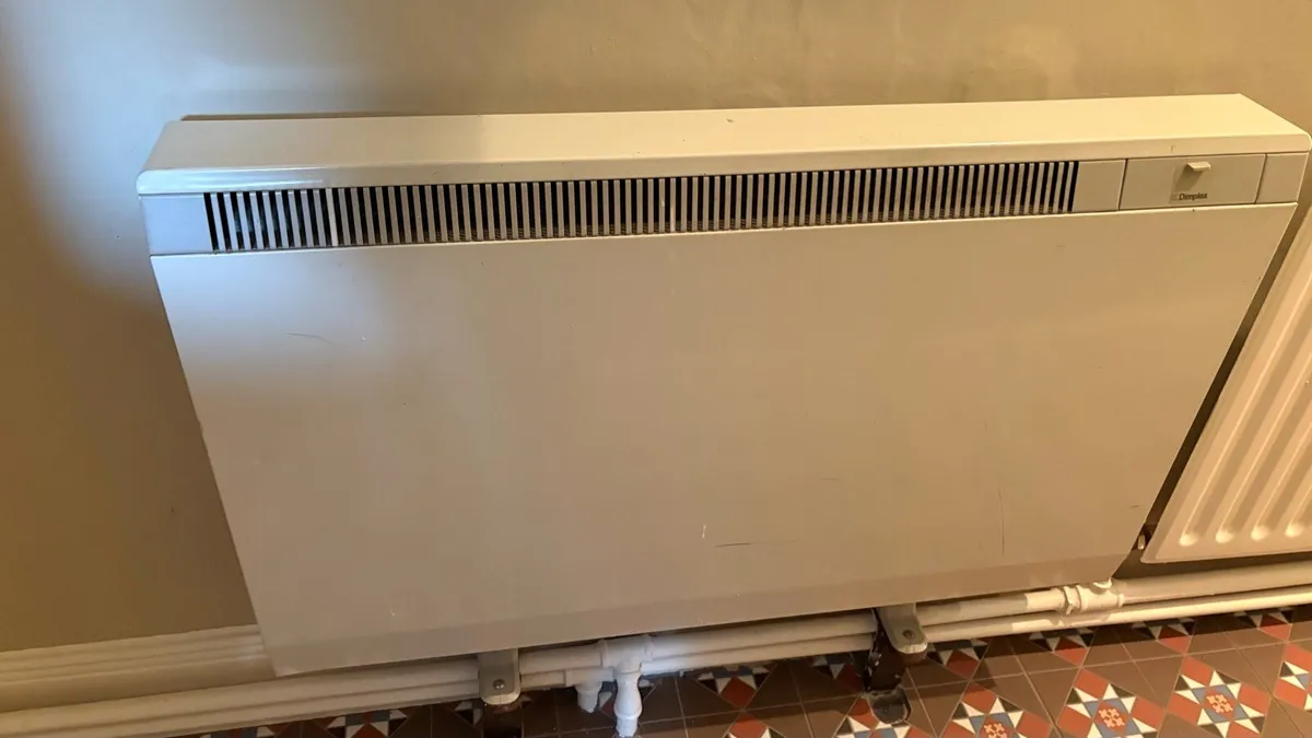 Dimplex storage heaters. - Image 1