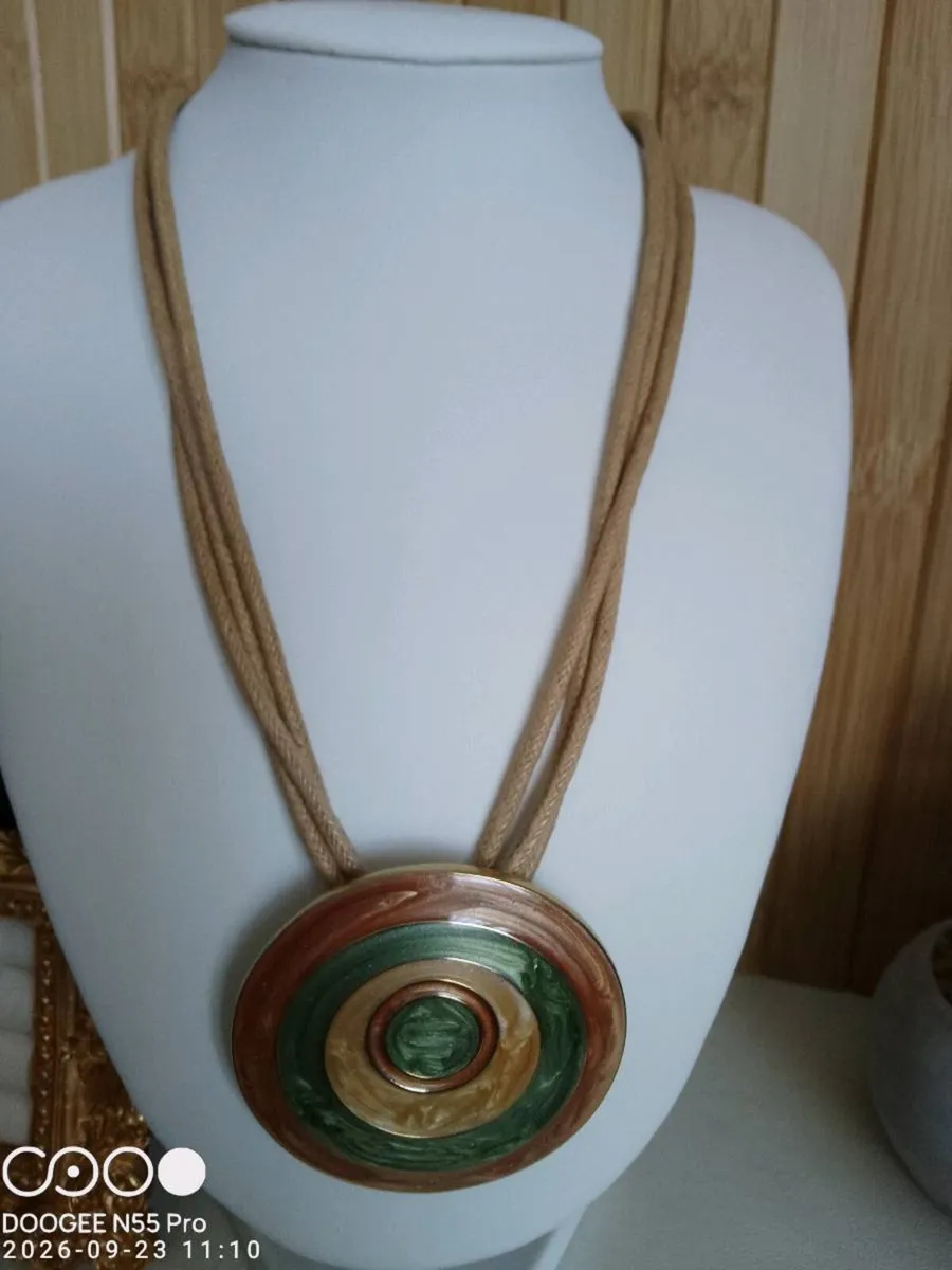Women's Necklace - Image 2