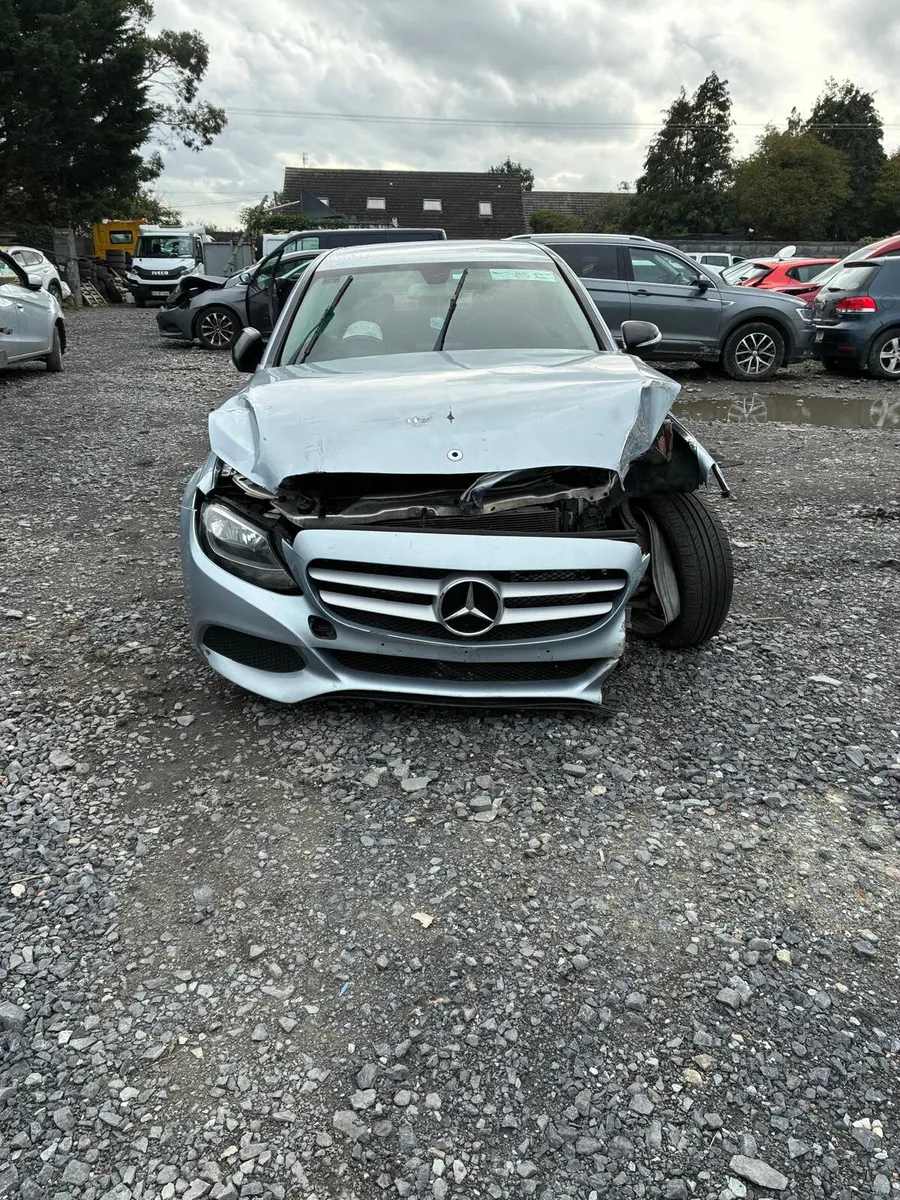 2016 Mercedes c180 1.6 diesel - Image 4