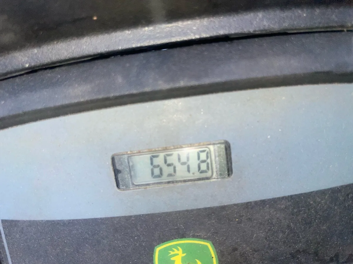 John Deere X300 - Image 3
