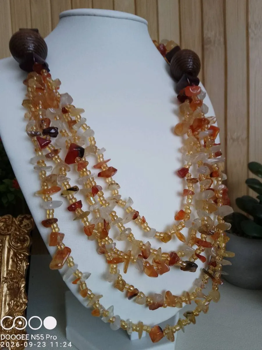 Women's Autumnal Platina Necklace - Image 1