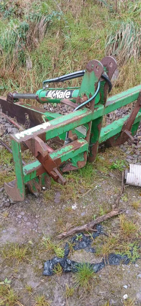 Mchale bale splitter - Image 1