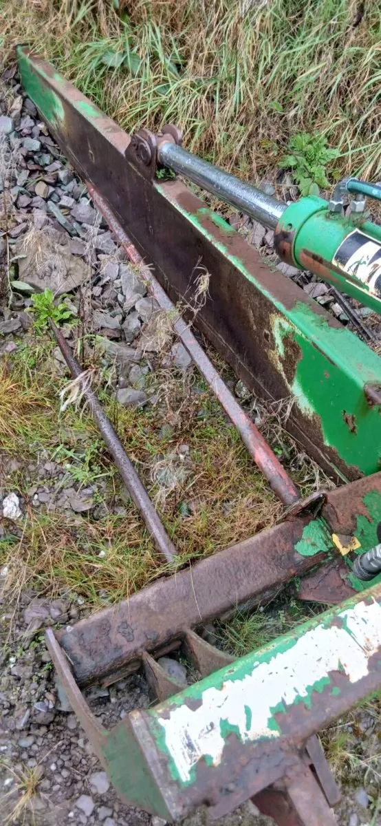 Mchale bale splitter - Image 2