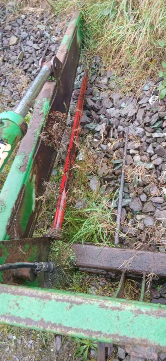 Mchale bale splitter - Image 3