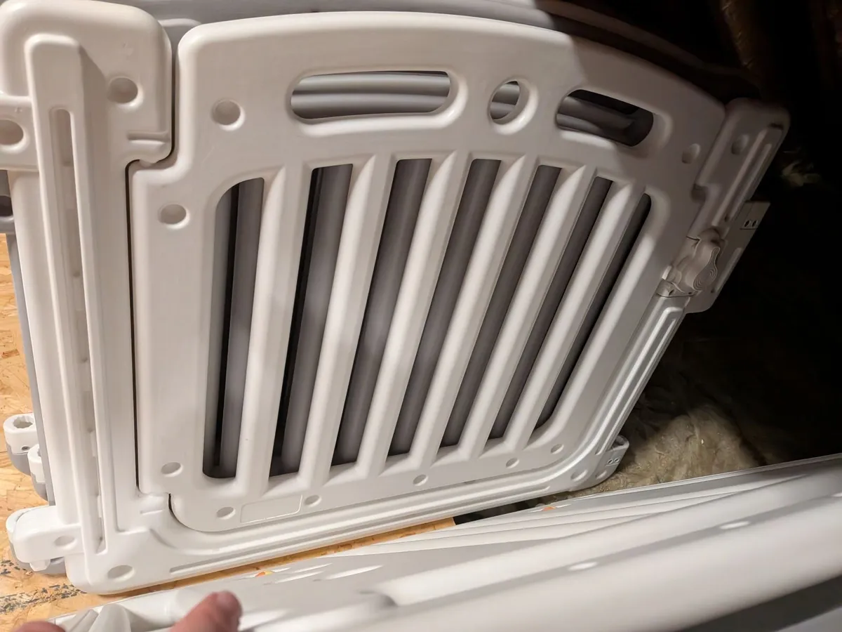 Kids playpen - Image 3