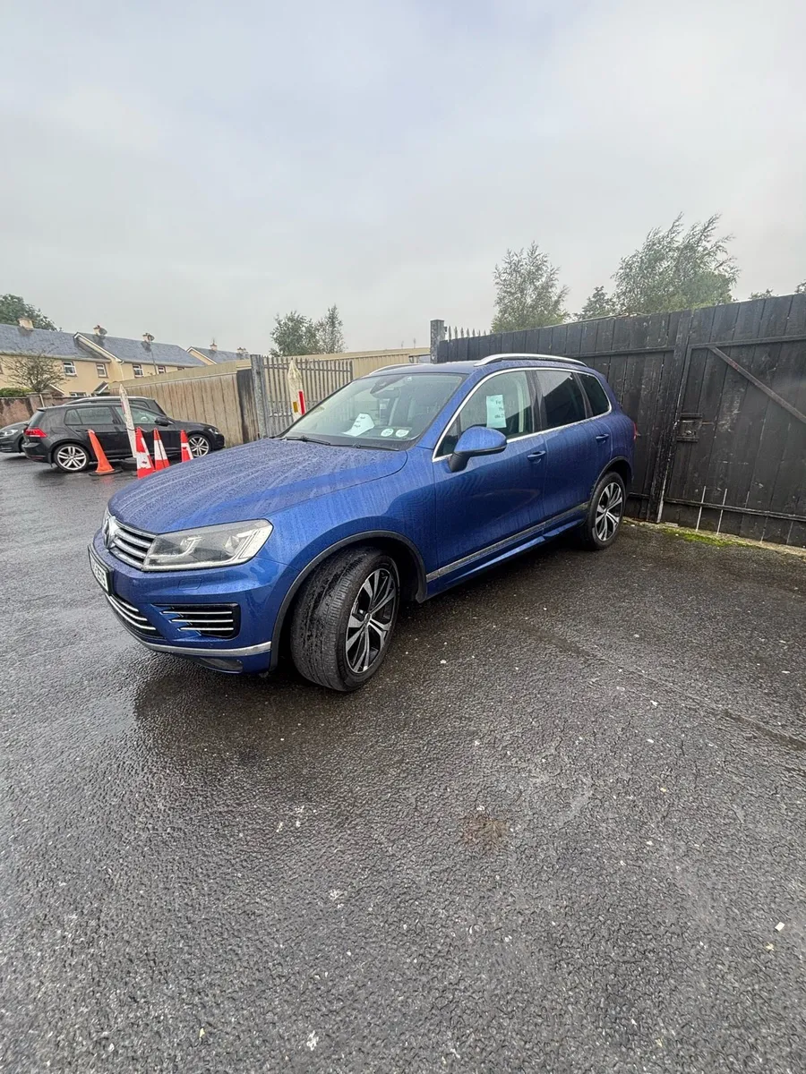 Volkswagen Touareg - Image 1