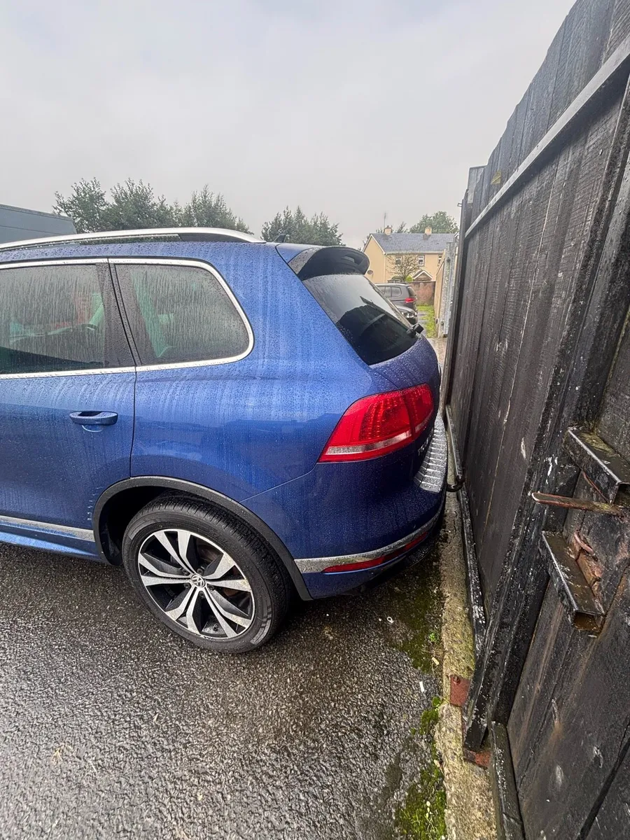 Volkswagen Touareg - Image 4